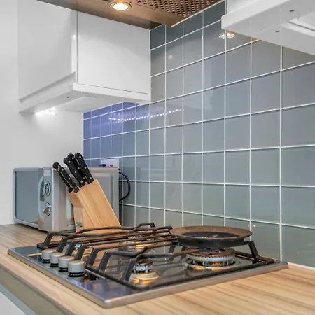 아파트 Guestready - Light & Airy In New Town