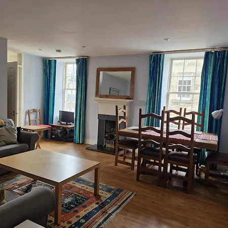 Apartamento Rose Street 4 Bedroom *