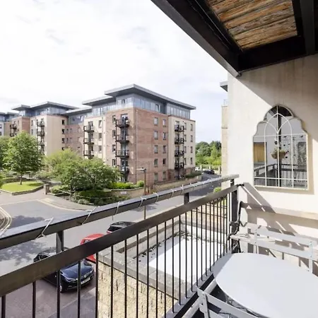 Stylish Flat With Free Parking Edinburgh
