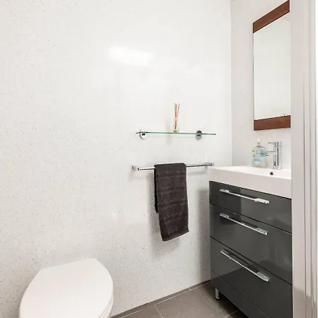 Lady Road Apartment Edinburgh