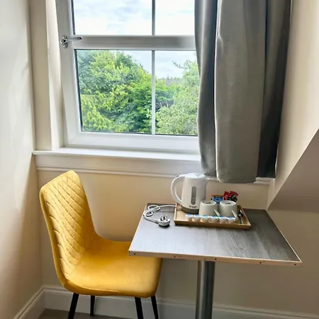 ゲストハウス Full House