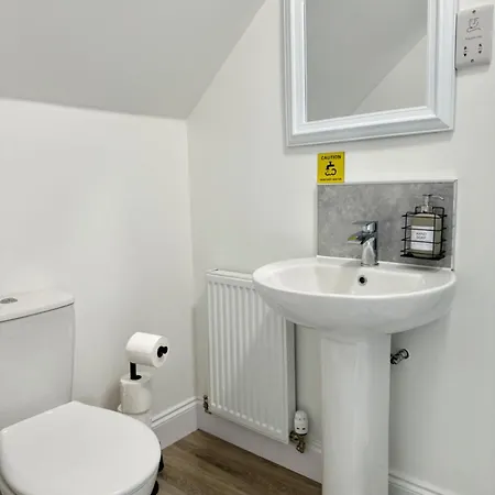 ゲストハウス Full House エディンバラ