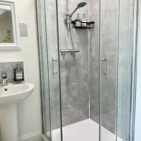 Full House Guest house 3*