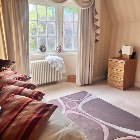 Rum i privatbostad Private In Charming Detached House In Newington Edinburg