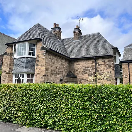 Accommodatie bij particulieren Private In Charming Detached House In Newington Edinburgh