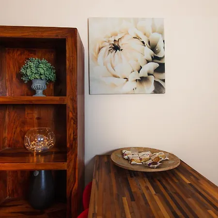 Colourful Near Carlton Hill Apartament *