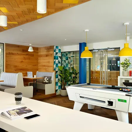 Joivy Comfy Closeby Fringe Venues - Adults Only