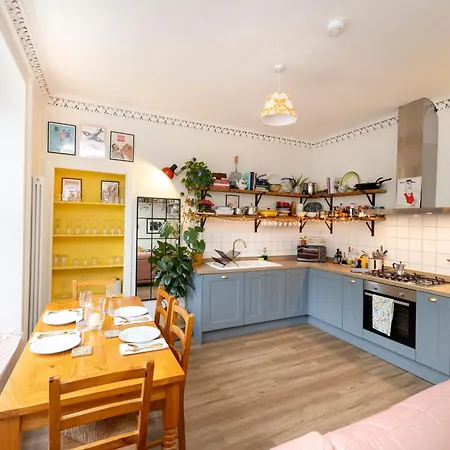 Inspiring 2-bedroom Daire