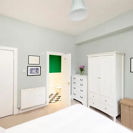 Inspiring 2-bedroom Apartment Edinburgh