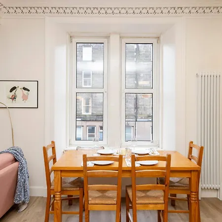 Inspiring 2-bedroom * Edinburgh