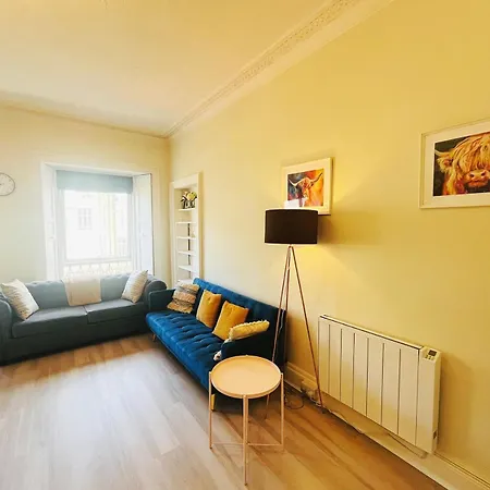 Lägenhet One Bedroom Behind Castle On The 3rd Floor *