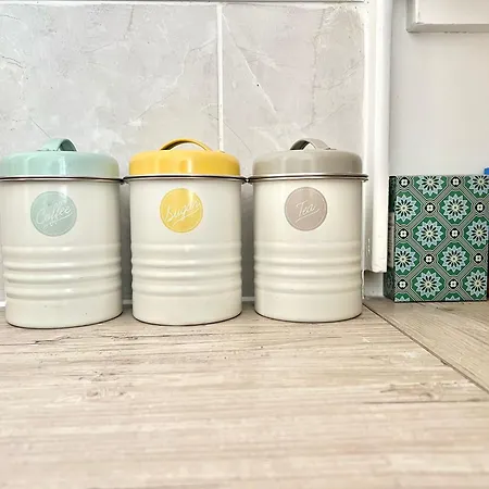 Bright Old Town Centre *