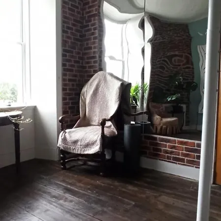 Serene And Plant Filled One Bedroom Appartamento Edimburgo