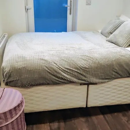 Warm Center منزل للإقامة