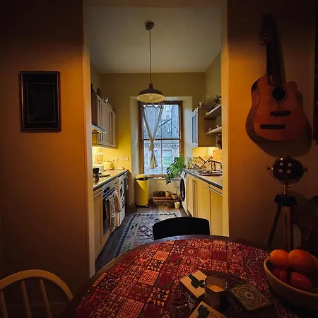 Homestay Central Deluxe Queen *
