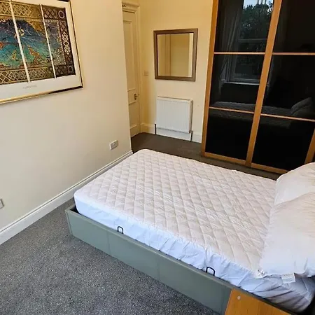 Apartment Lovely Sleeps 8 Close To Ctr Edinburgh