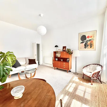 Apartment Bright Old Town Centre *