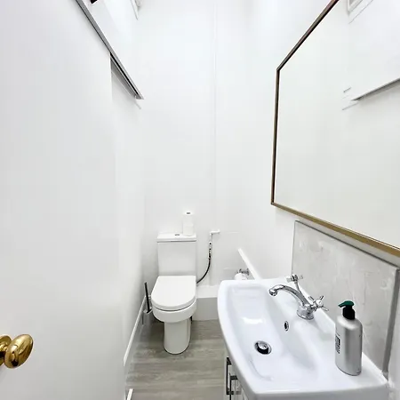 Bright Old Town Centre Apartament *