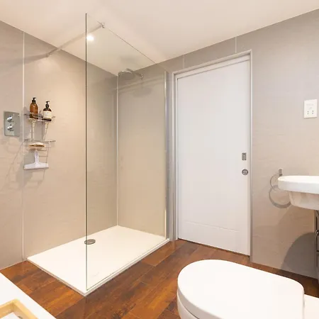 شقة Delightful Maisonette Near Castle *