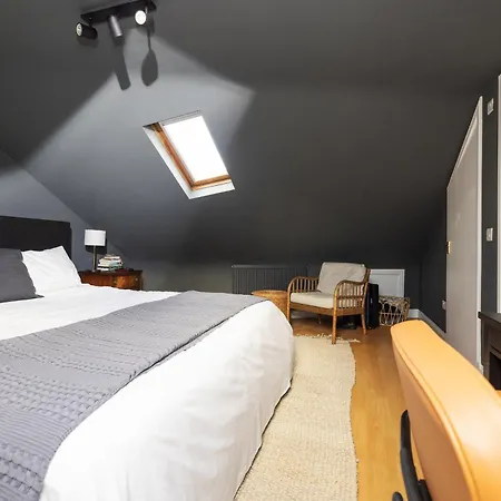 Delightful Maisonette Near Castle *