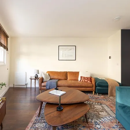 Joivy Delightful Maisonette Near Castle Apartment *