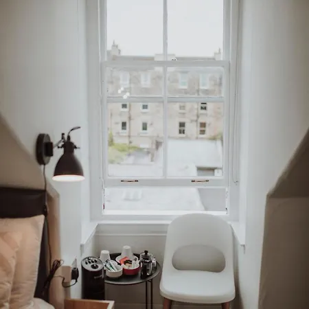 Bed & Breakfast 16 Pilrig EDI