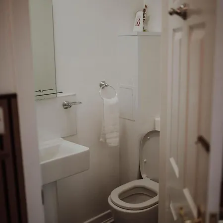 Bed & Breakfast 16 Pilrig Edinburgh