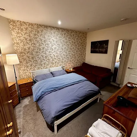 Cozy Retreat Edinburgh