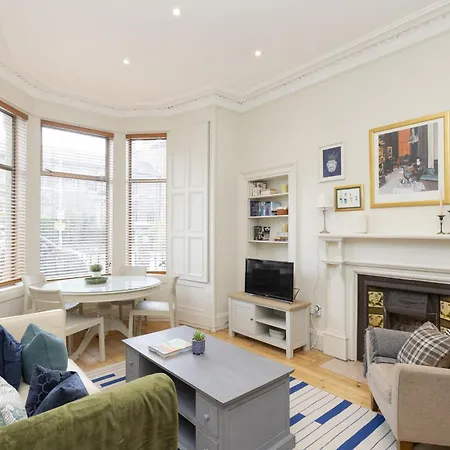 Elegant Stockbridge 2-bedroom - Ground Floor Apartament Edynburg