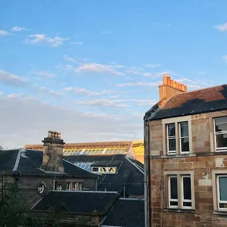 Cozy In Central * Edinburgh