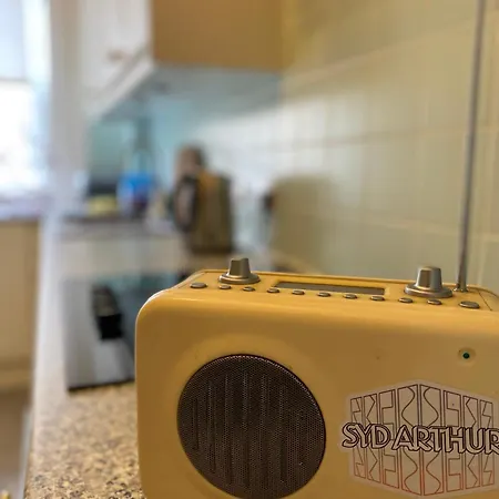 Apartamento Charming 1 Bedroom *