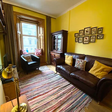 Charming 1 Bedroom 아파트