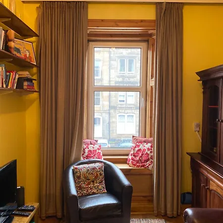 Apartamento Charming 1 Bedroom *