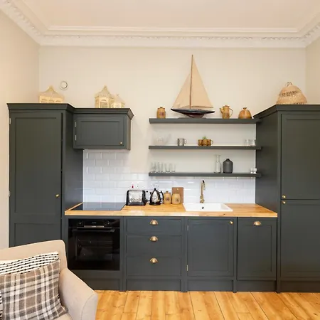 Apartment Elegant Stockbridge 2-bedroom - Ground Floor Edinburgh
