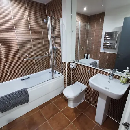 Apartment Very Large Three Bed *