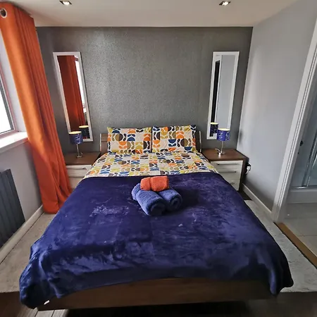 Apartment Very Large Three Bed Edinburgh