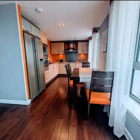 Apartment Very Large Three Bed *
