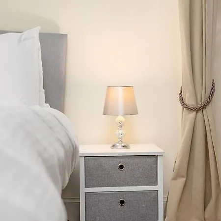 아파트 Two Bedroom Apartment-central Edinburgh-old Town-licensed *