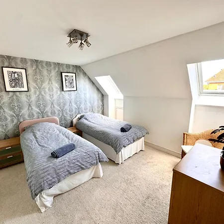 Appins Penthouse Luxury - Fast Wifi & Free Parking * Edinburgh