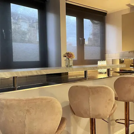 Modern 1 Bedroom In Leith Tram Station * إدنبرة