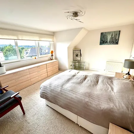 Daire Appins Penthouse Luxury - Fast Wifi & Free Parking Edinburgh