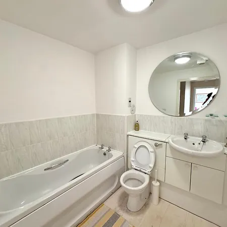 Appins Penthouse Luxury - Fast Wifi & Free Parking *