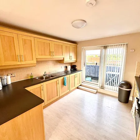 Appins Penthouse Luxury - Fast Wifi & Free Parking Apartment *