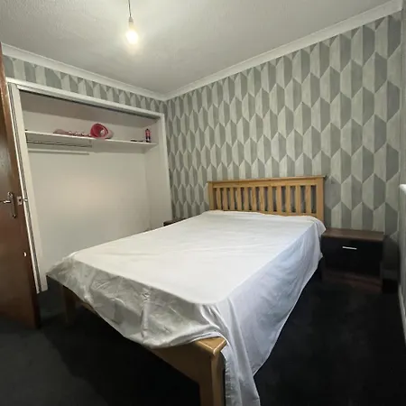 아파트 1 Bedroom Near City Centre *