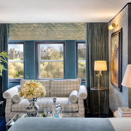 Отель 100 Princes Street Эдинбург