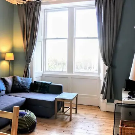 Apartment Bright Modern Arthurs Seat 2 Bedroom Edinburgh