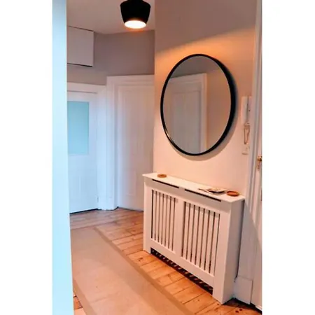 Apartment Bright Modern Arthurs Seat 2 Bedroom Edinburgh