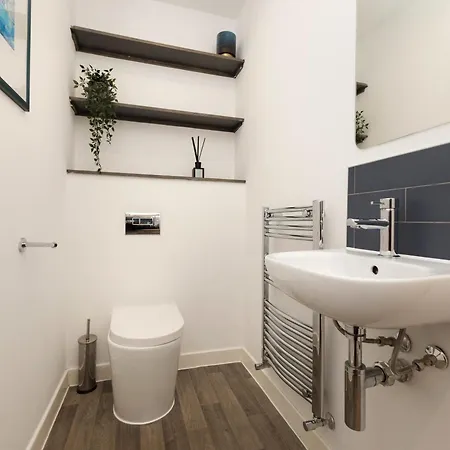 Argyl - Old Town Mews With Parking Apartment *