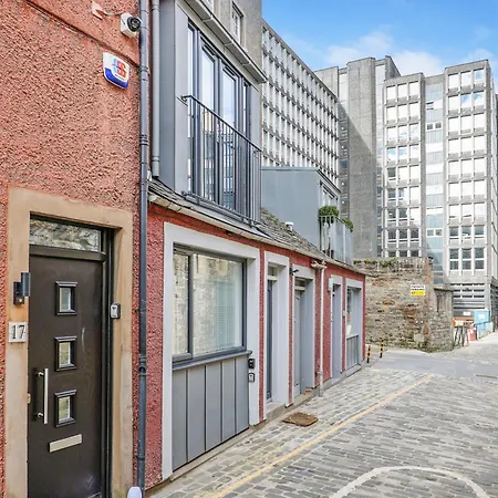 Argyl - Old Town Mews With Parking Daire *