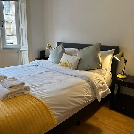 Lochrin Buildings Two Bed Apartment